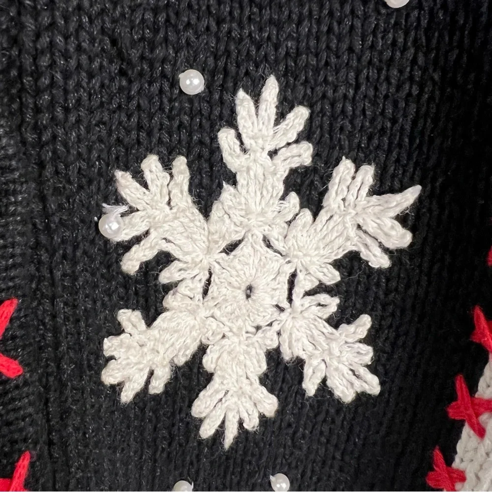 Hampshire Studio Black and White Cardigan Christmas‎ Sweater